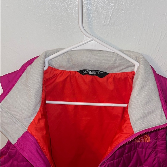 The North Face Women’s Insulated Quilted Vest | Pink | Size M - Picture 8 of 13